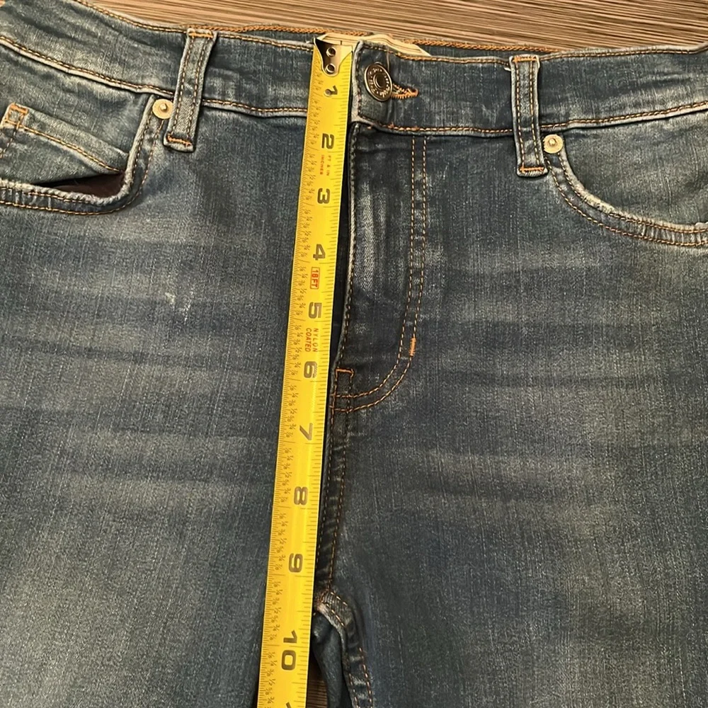 Free People Women’s Shark Bite Distressed High Rise Med Wash Skinny Jeans Sz‎ 27